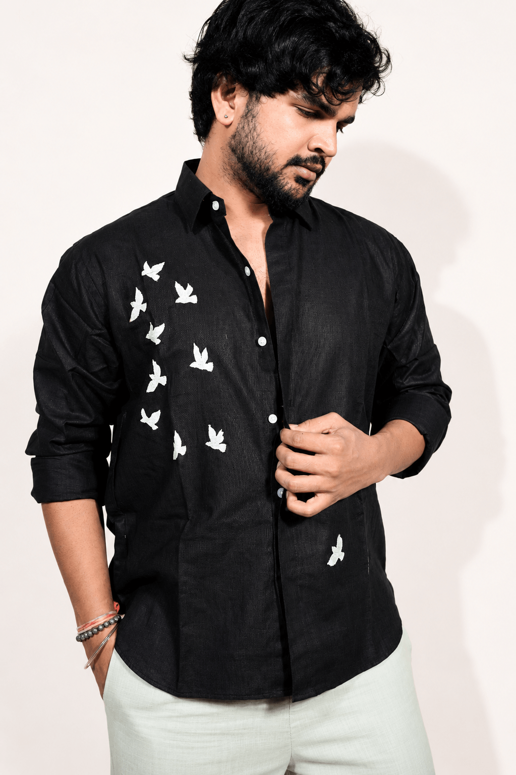 Universal Black breathable linen shirt for men