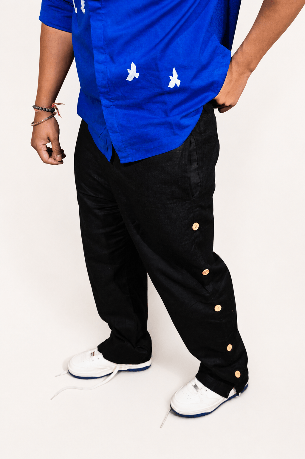 Universal Z Black breathable linen trackpants
