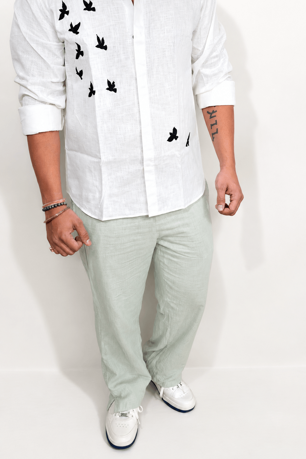Off White breathable linen shirt for men