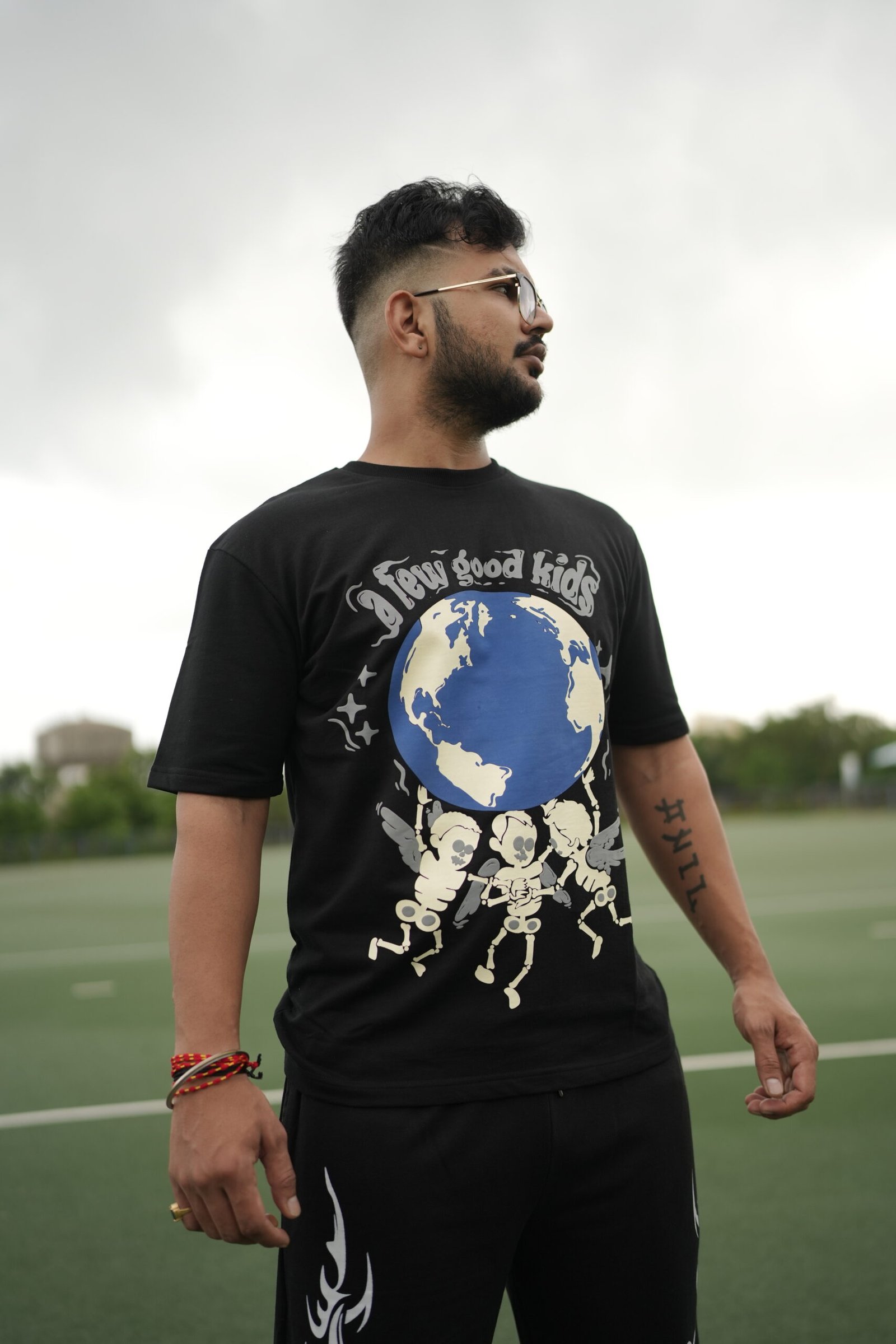 Thrill & Thread Streetwear Puffed TEE - ( Universal Black )